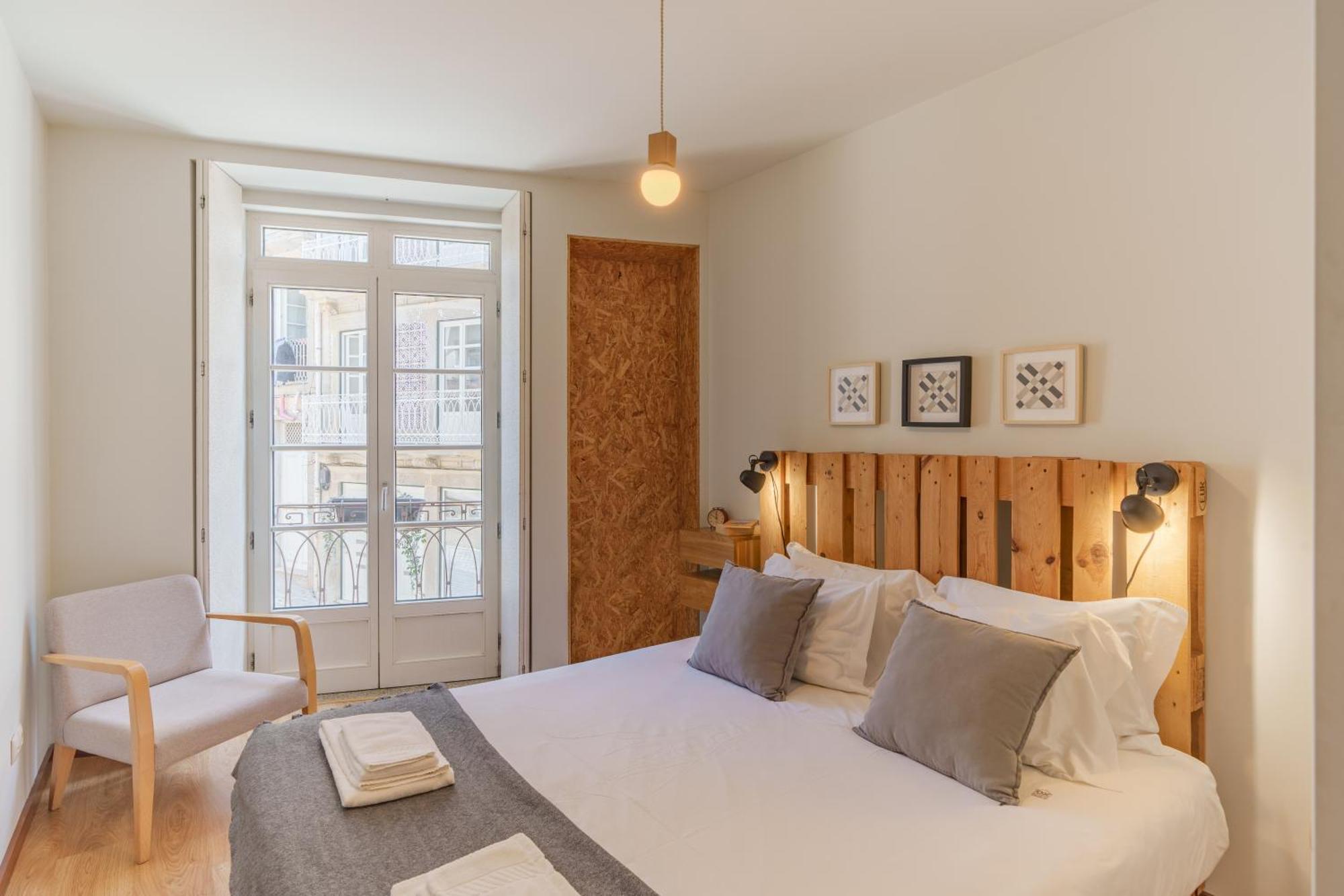 Shining View Apartments *