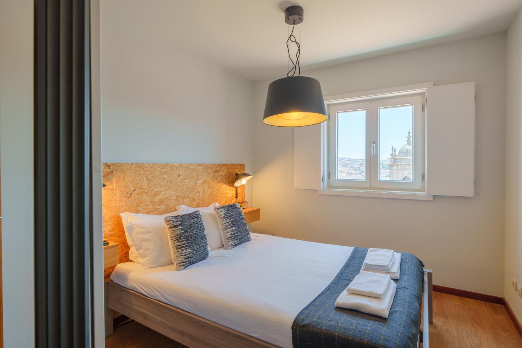 Shining View Apartments *